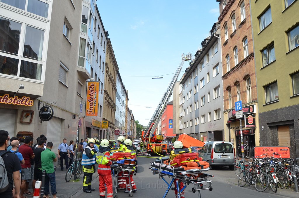 Feuer 2 Y Koeln Altstadt Kyffhaeuserstr P010.JPG - Miklos Laubert